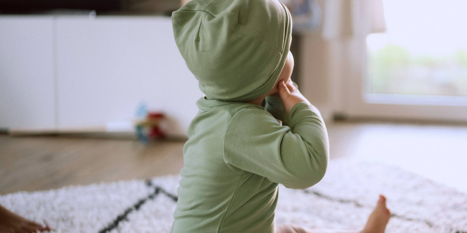 HAUTFREUNDLICHE BABYKLEIDUNG AUS LYOCELL: WARUM DU DIESES MATERIAL FÜR DEIN BABY WÄHLEN SOLLTEST